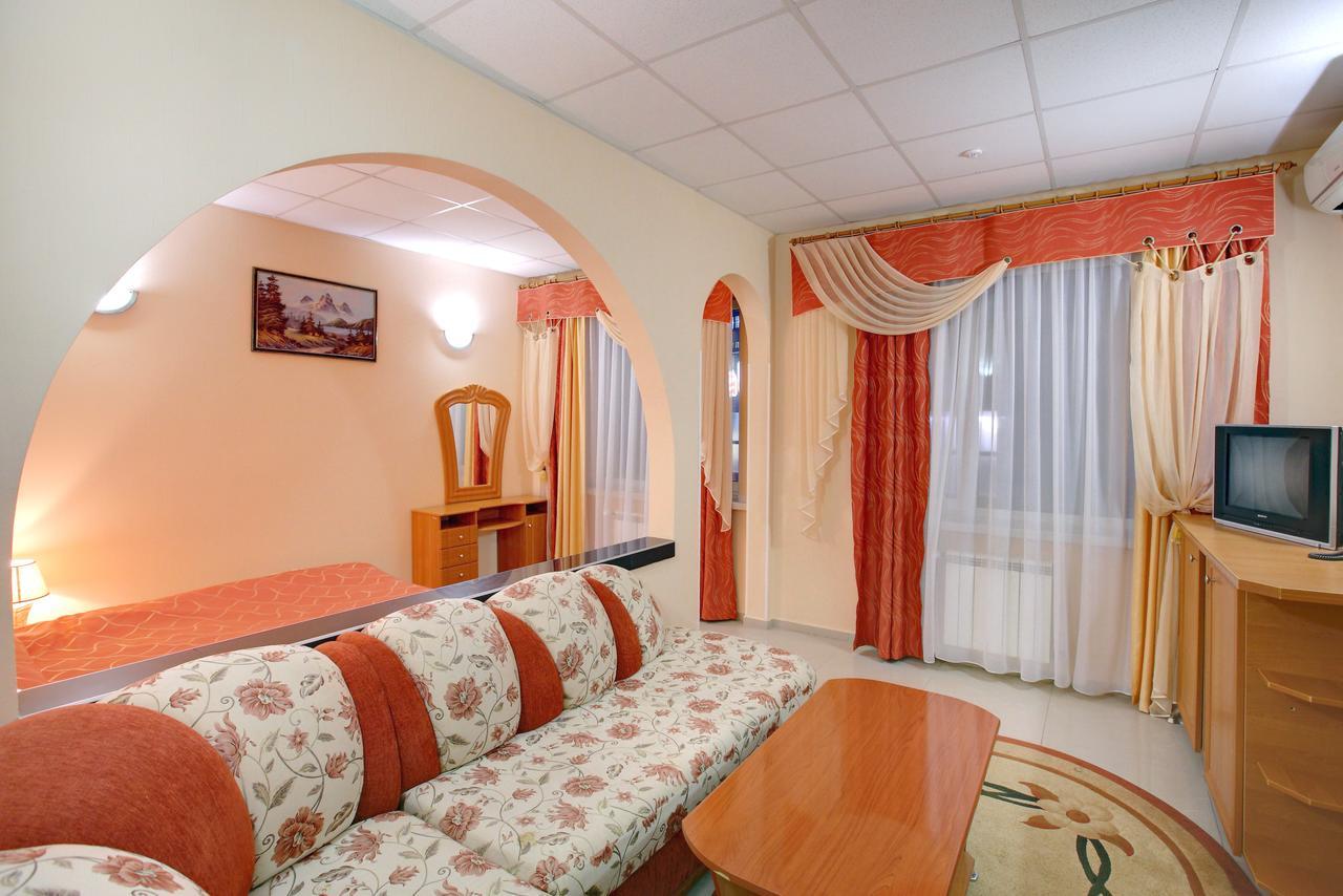 Hotel Aquapark Alligator Ternopil Exterior foto