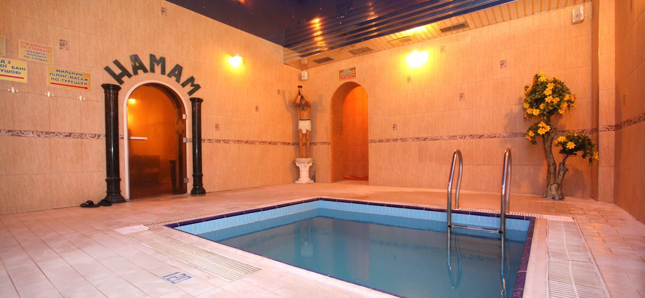 Hotel Aquapark Alligator Ternopil Exterior foto