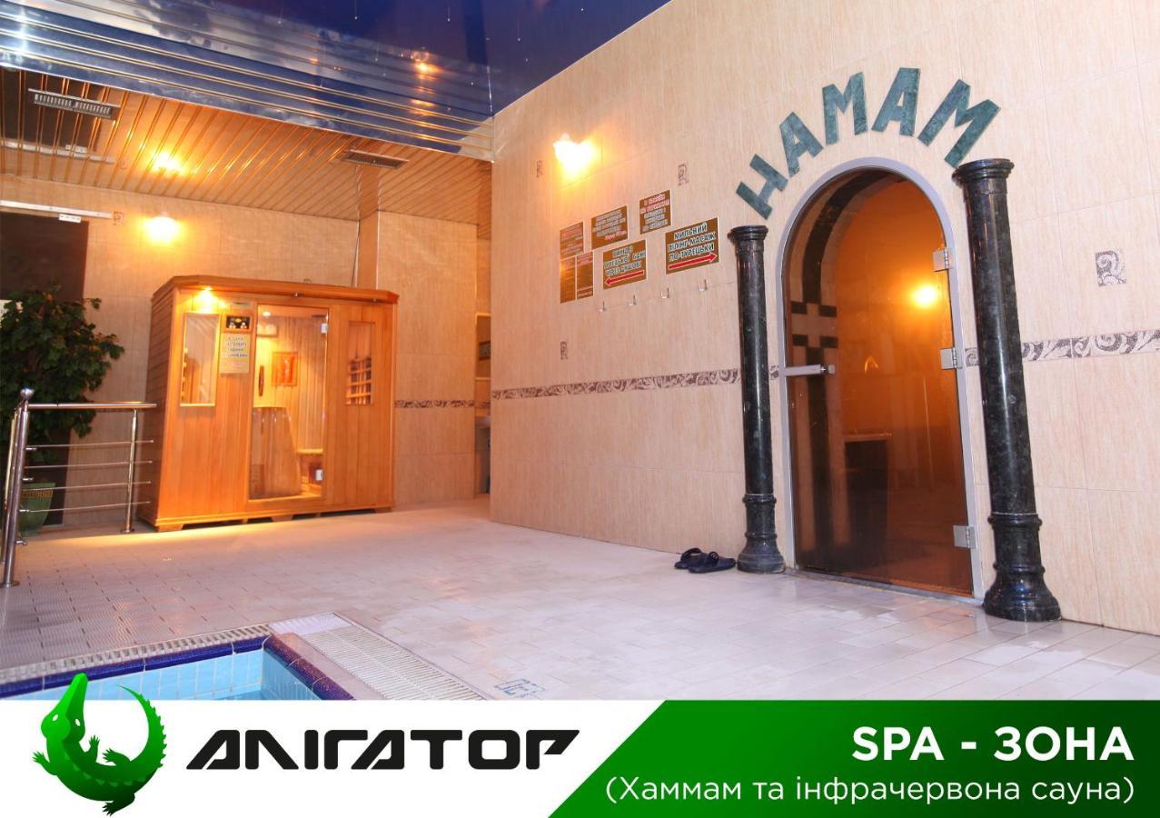 Hotel Aquapark Alligator Ternopil Exterior foto